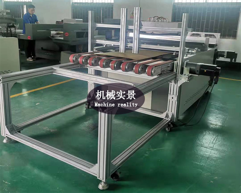 紙箱無版印刷機(jī)設(shè)備實(shí)拍，紙箱數(shù)碼印刷機(jī)廠家實(shí)拍機(jī)械。