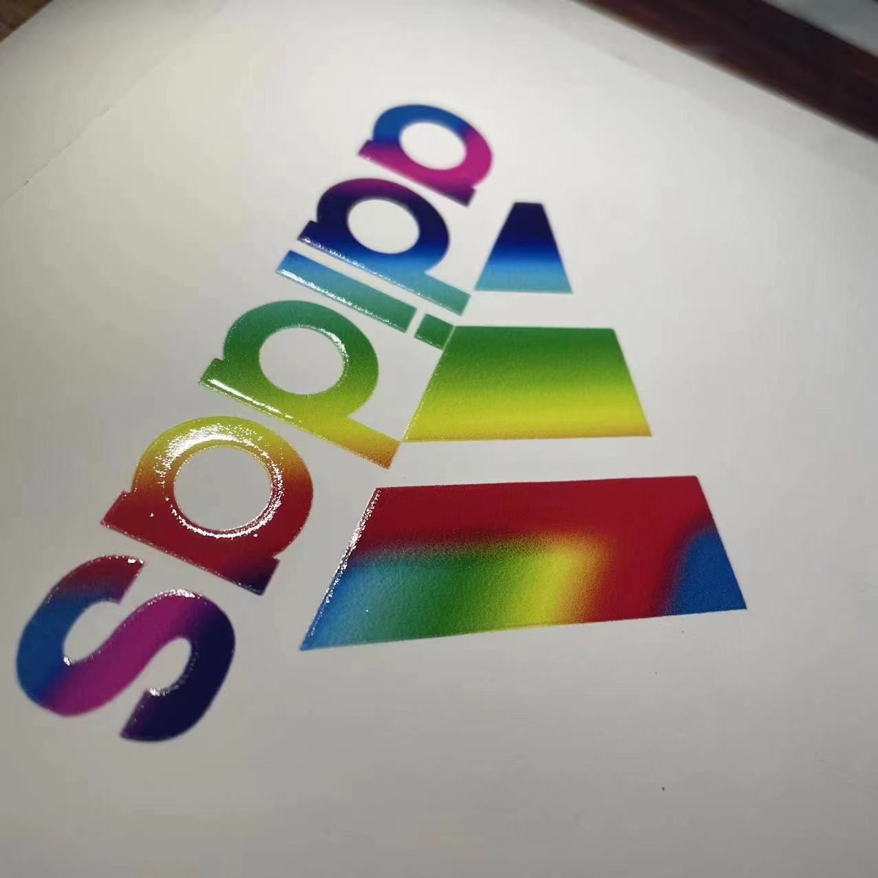 uv打印機(jī),鞋子打印機(jī),紙箱無(wú)版印刷機(jī),uv彩印機(jī),uv打印機(jī)廠家,龍潤(rùn)